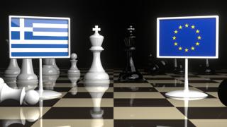 ギリシャ国旗, EU旗を背景としてチェス盤に置かれた旗