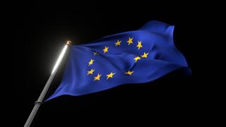 ヨーロッパ連合(EU)国旗, 黒の背景に下から見下ろすフラッグフラッグと国旗棒